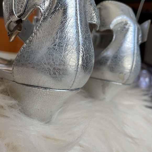 Sandals - Picture 7 of 7